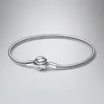 Ženska narukvica od srebra sa kopčom srebreni grumen