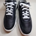 Kožne ženske tene, boja crna i bijeli đon