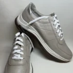 Kožne ženske tene, boja bež, bijeli i smeđi đon,