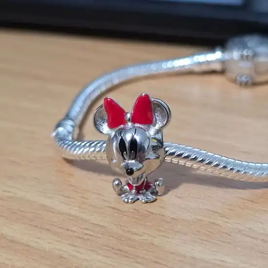 52-opt Privjesak za narukvicu, Disney Minnie Mouse - Image 1